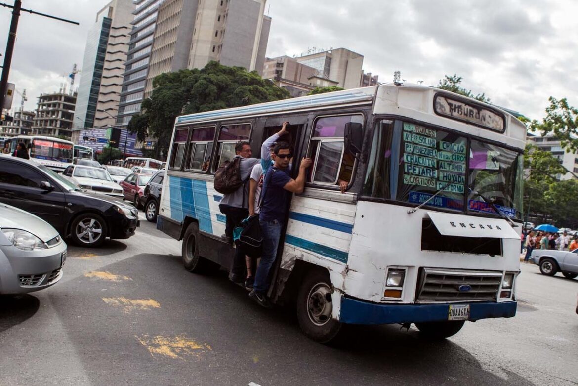 Indexar y ajustar la tarifa al Transporte Público en Venezuela
