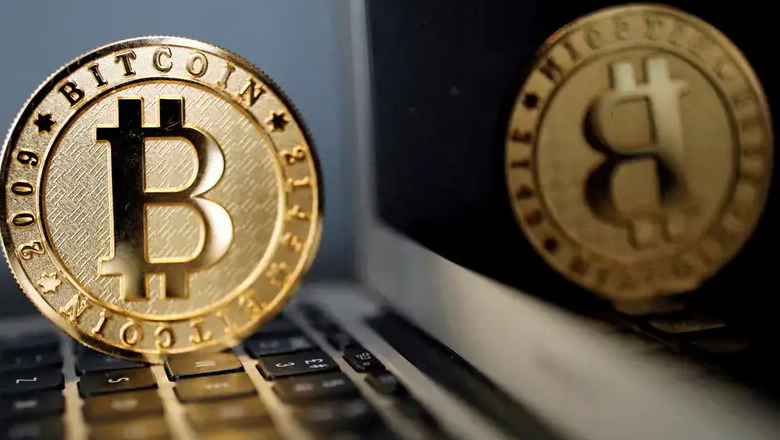 El bitcoin supera los 72.000 dólares
